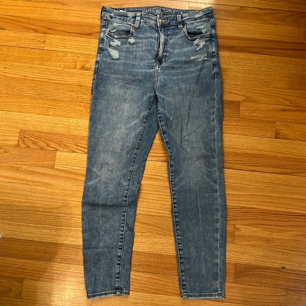 American Eagle Super High Rise Jegging- Size 10 Short